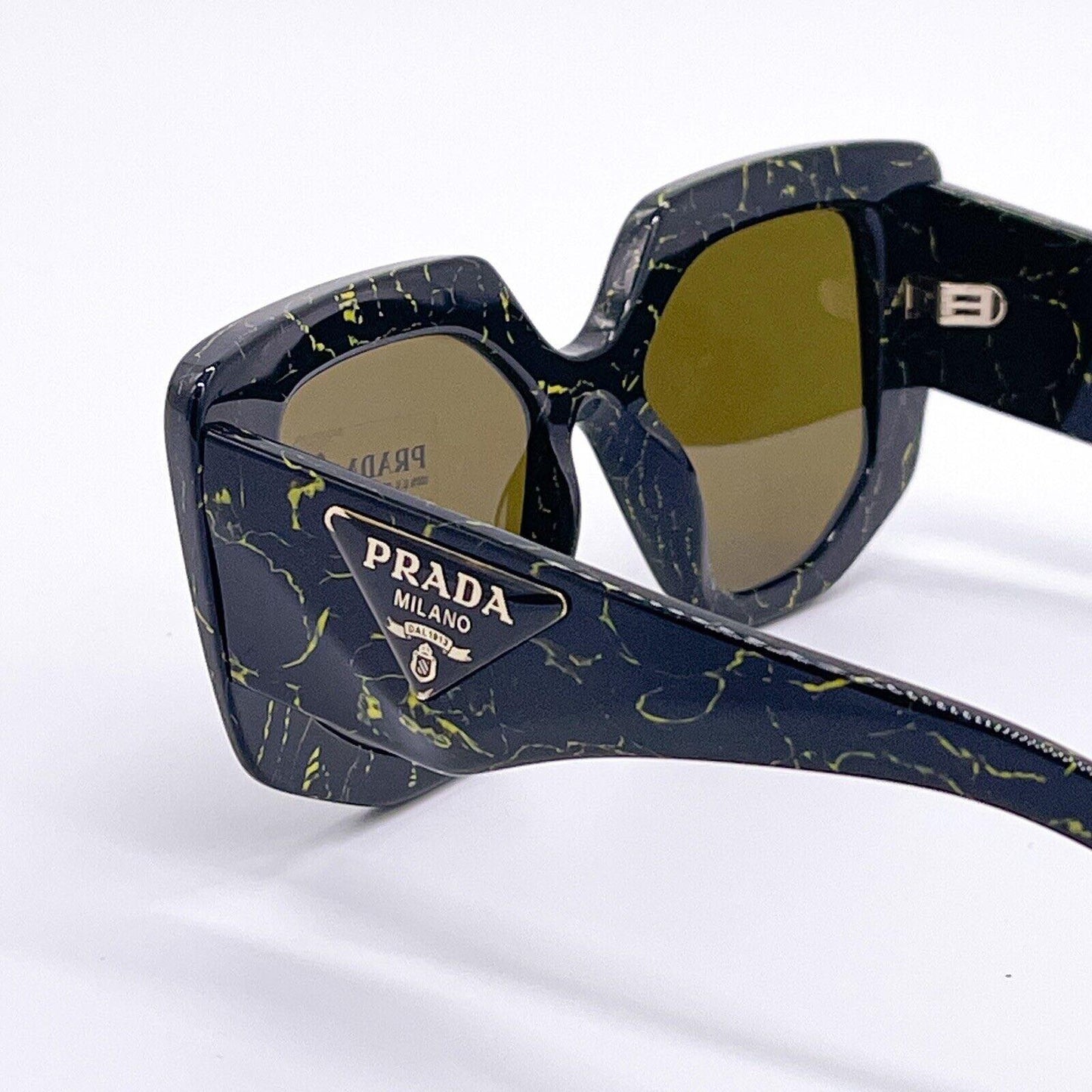 Prada saules akiniai