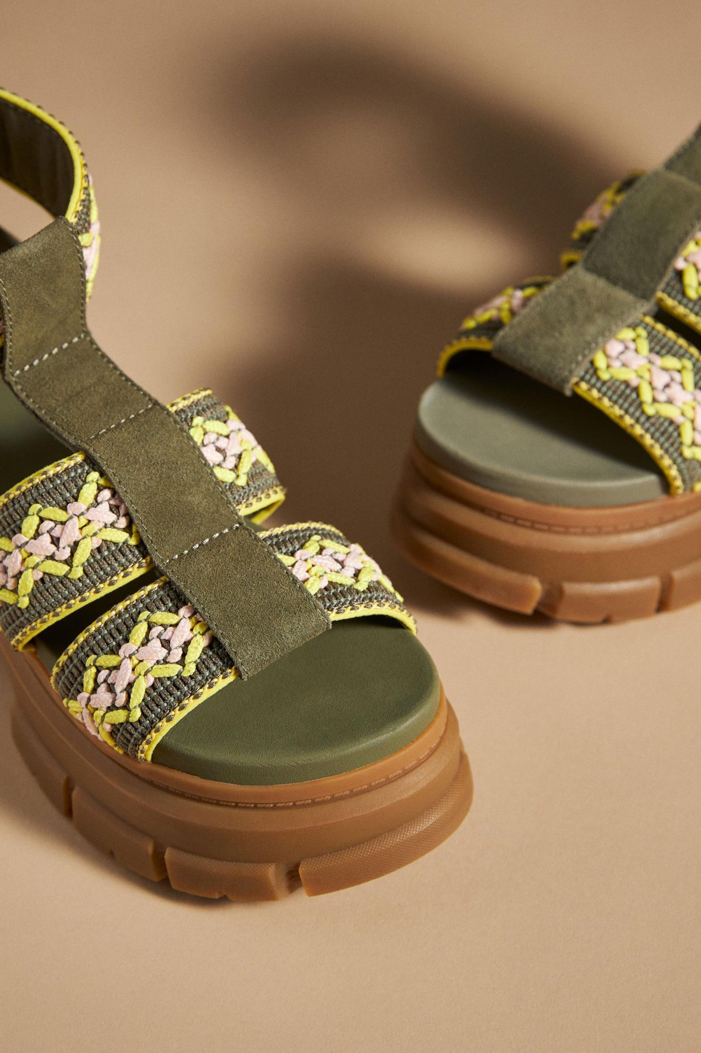 UGG Ashton Leather Sandals