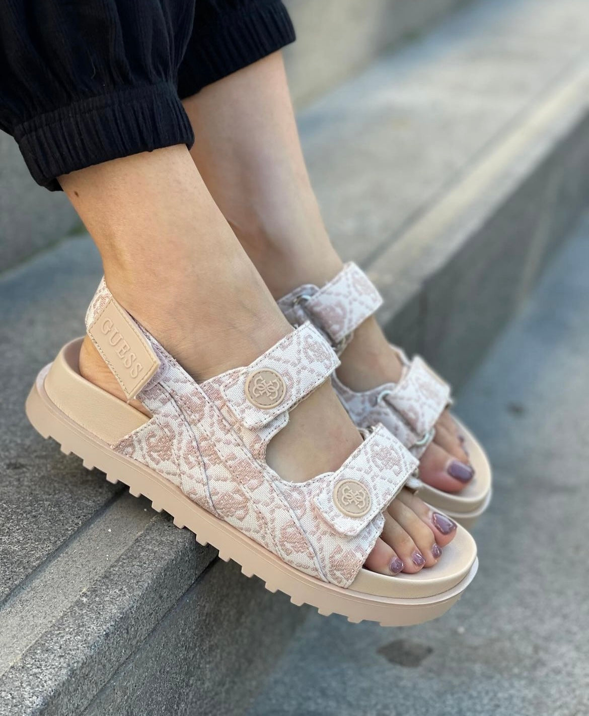 Guess Sandals