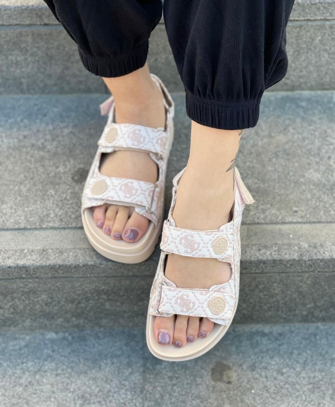 Guess Sandals